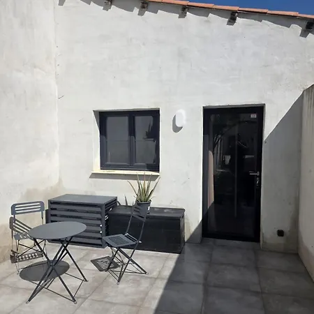 Independante Avec Terrasse - Clim & Parking Public Gratuit A Proximite Apartmán Sète